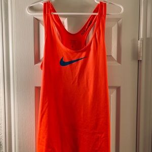 NIKE AUTHENTIC dry fit women’s tank.